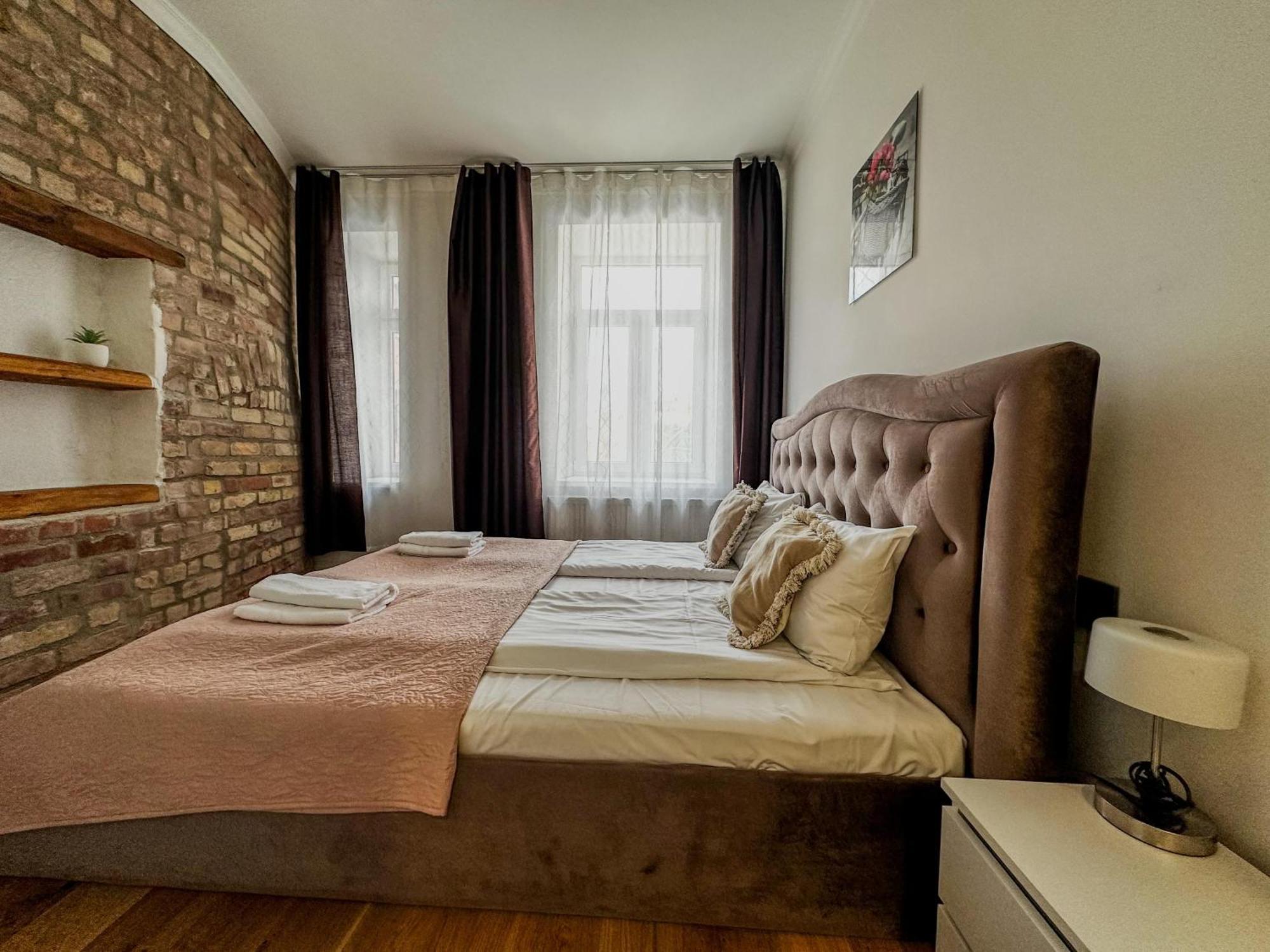 One Bedroom Promenade Apartment Riga Exteriör bild